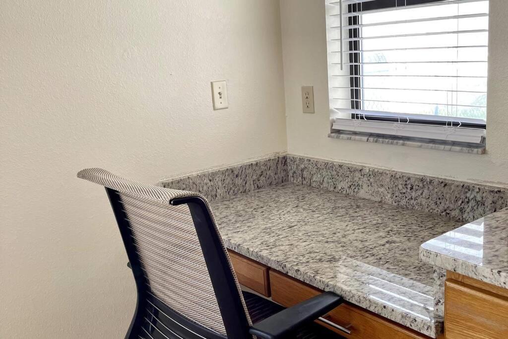 Delightful 3 Bdrm Home, Mins To Clearwater Beach ภายนอก รูปภาพ